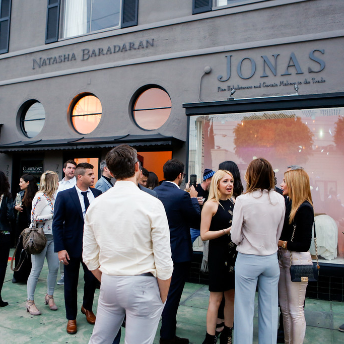 Cocktails at Jonas